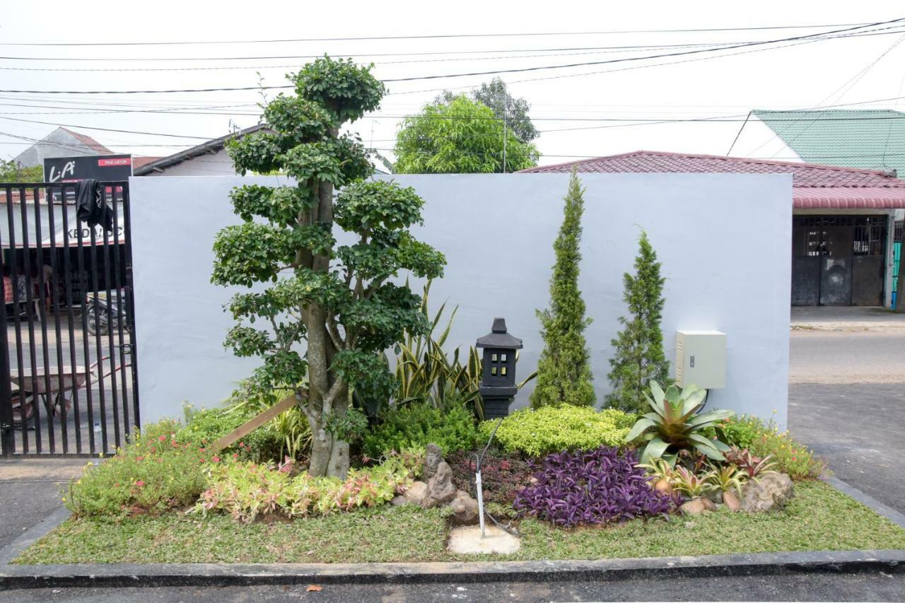 Reddoorz Plus Near Unimed Medan Exterior photo